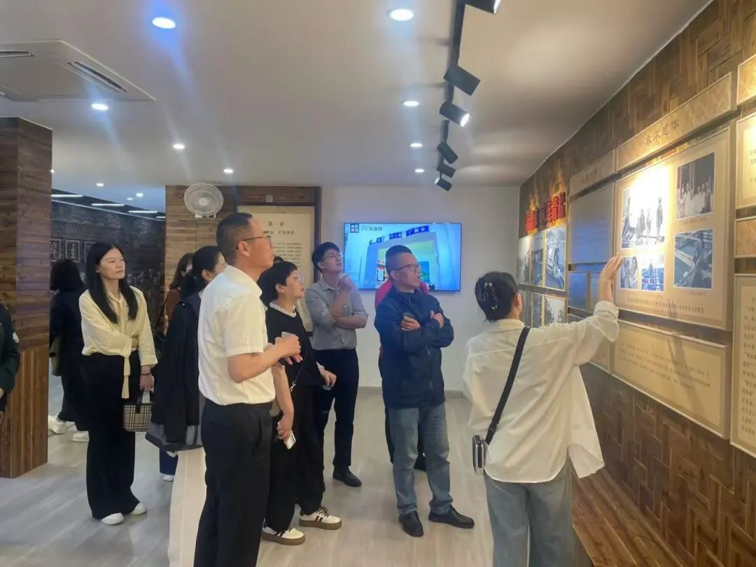 【國投風(fēng)采】市國投公司下屬企業(yè)聯(lián)合開展“沿著足跡學(xué)思想悟偉力”主題黨日暨現(xiàn)場學(xué)習(xí)活動